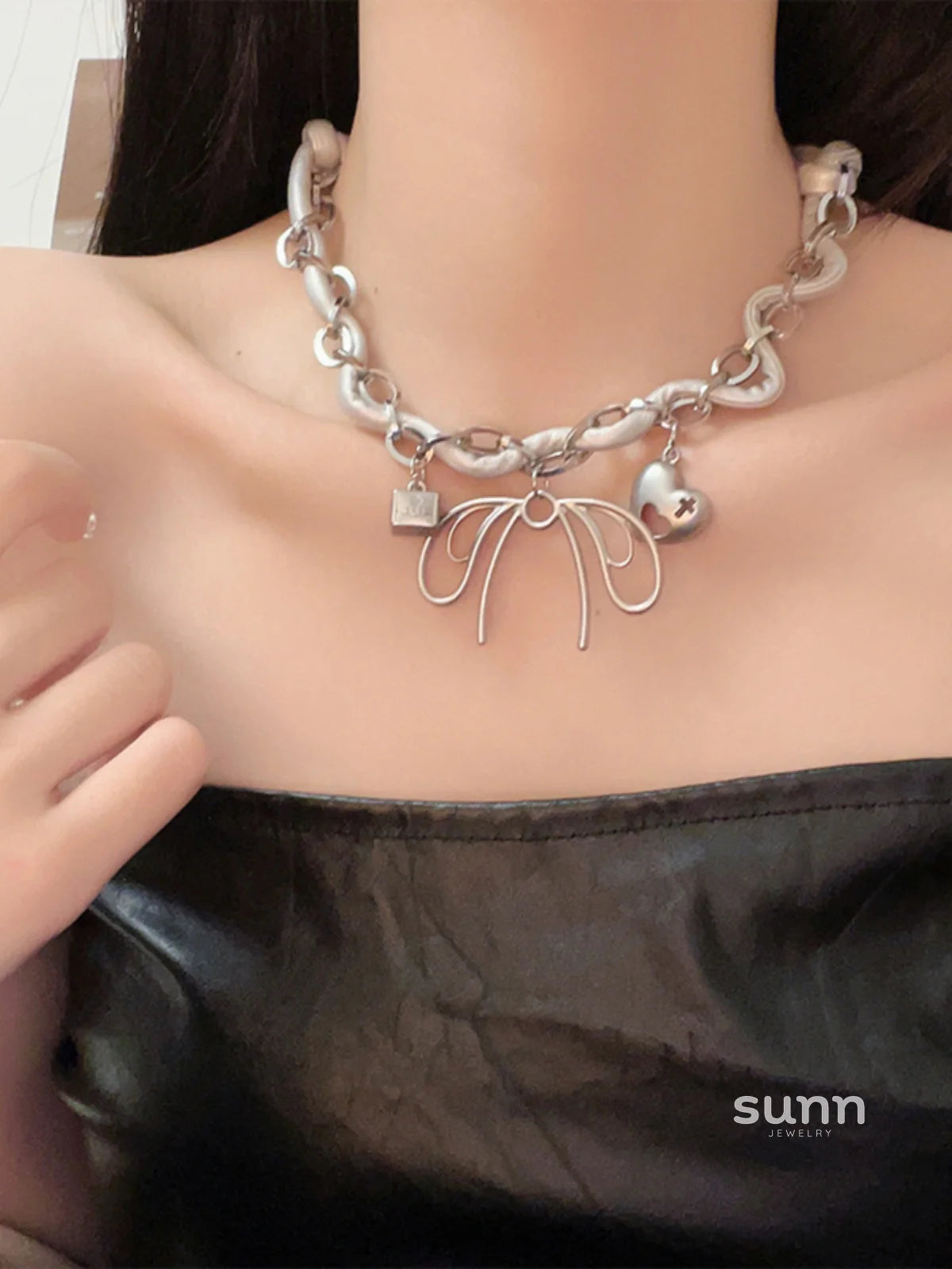 Kaliyah Leather Bow Heart Choker