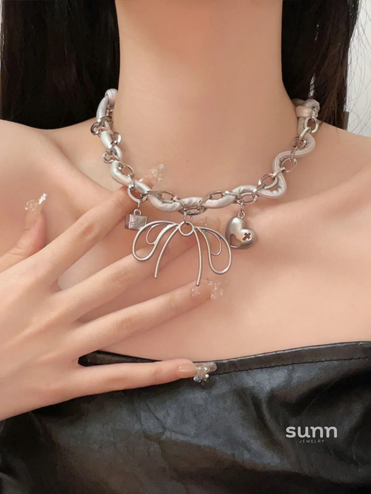Kaliyah Leather Bow Heart Choker