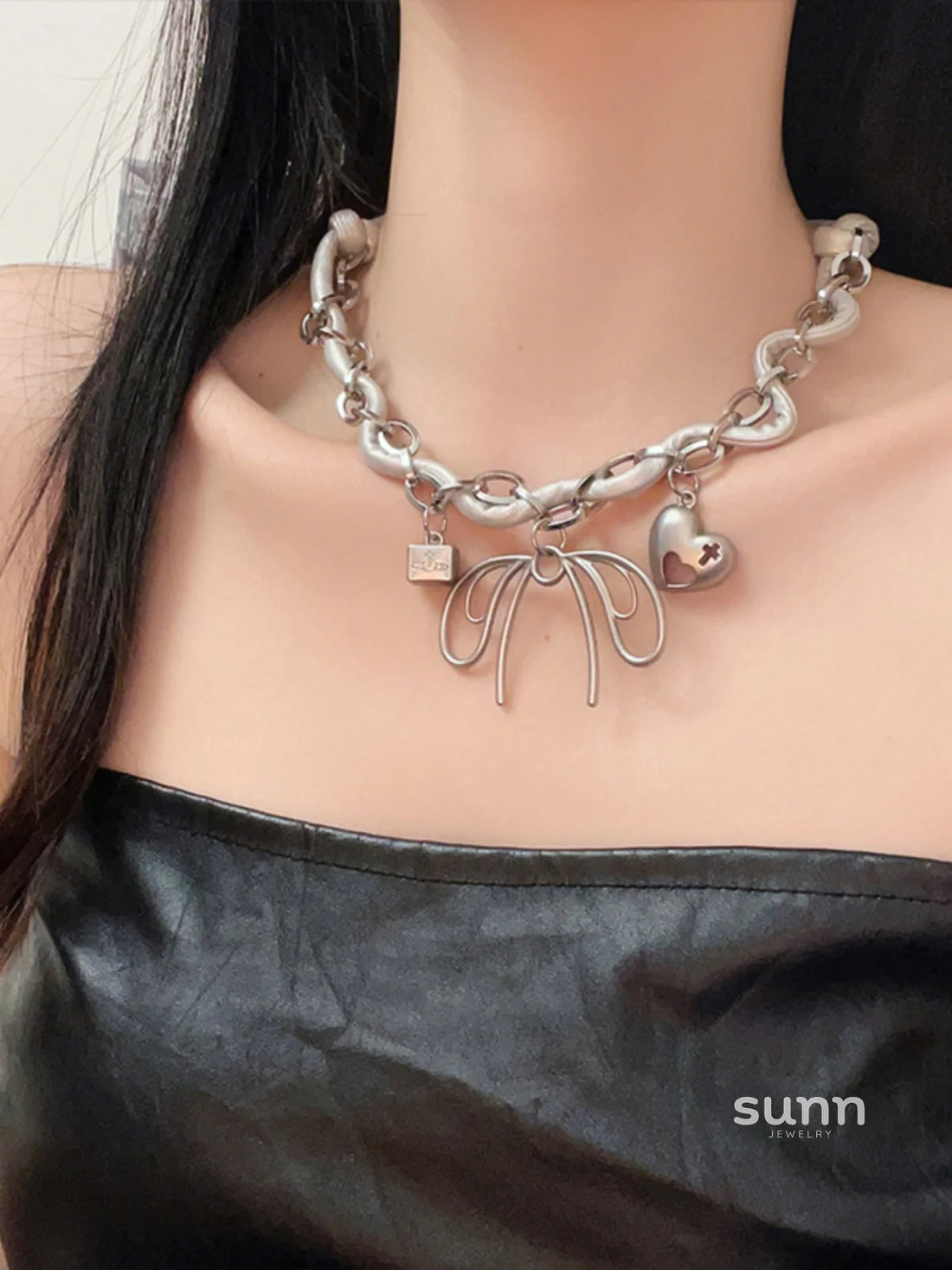 Kaliyah Leather Bow Heart Choker