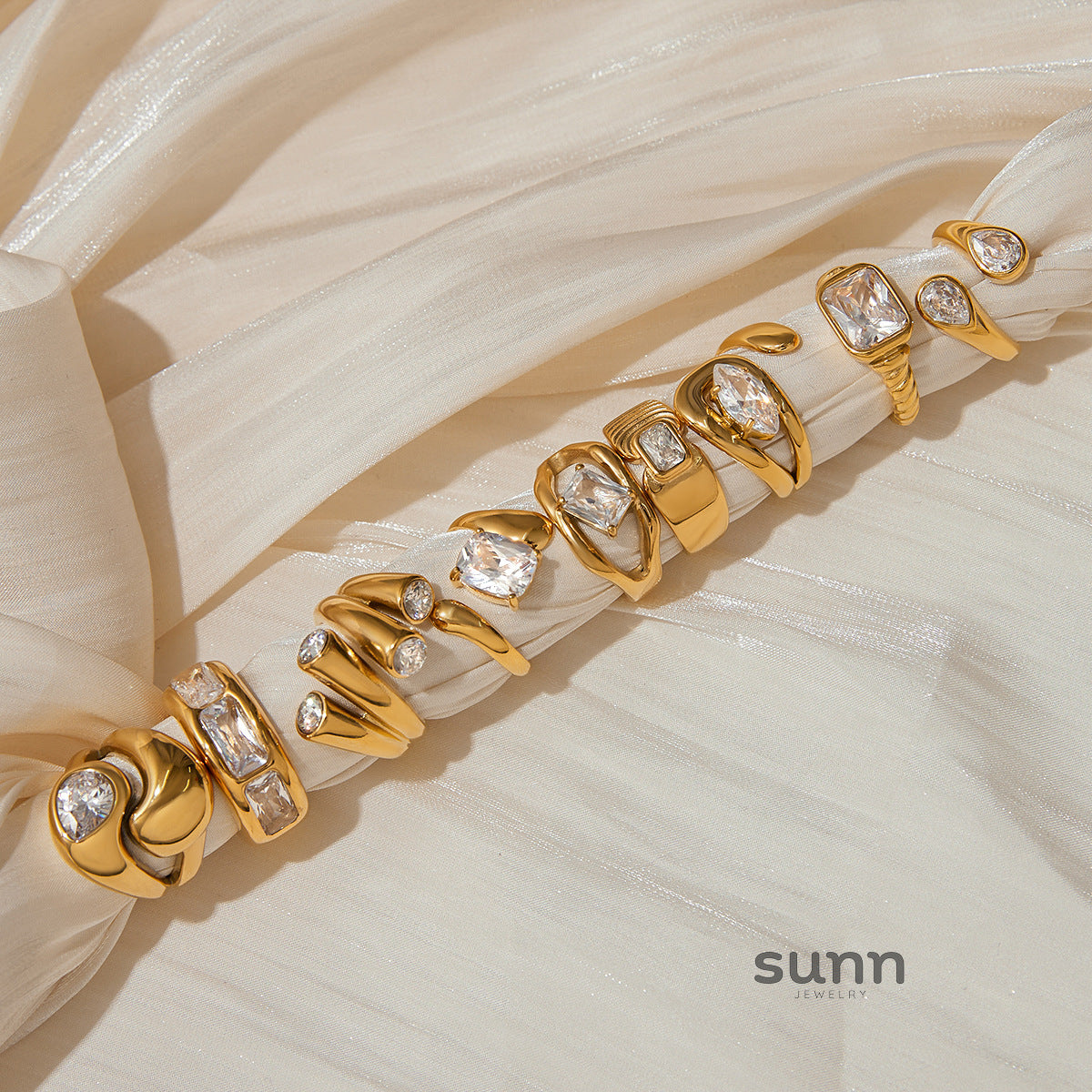 Kamari Geometric Zircon Ring [NQMK68EX]