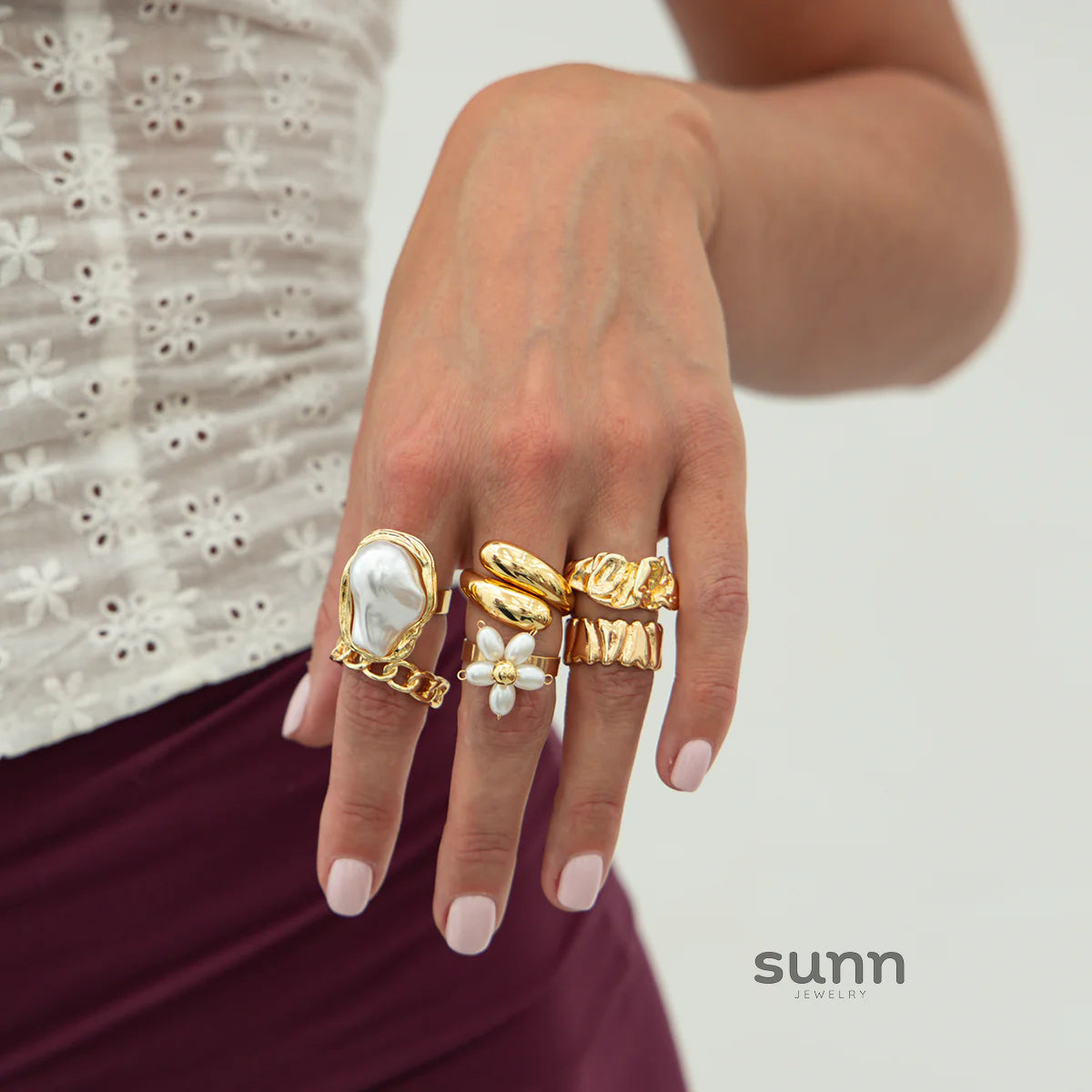 Kamaria Faux Pearl Floral Ring Set