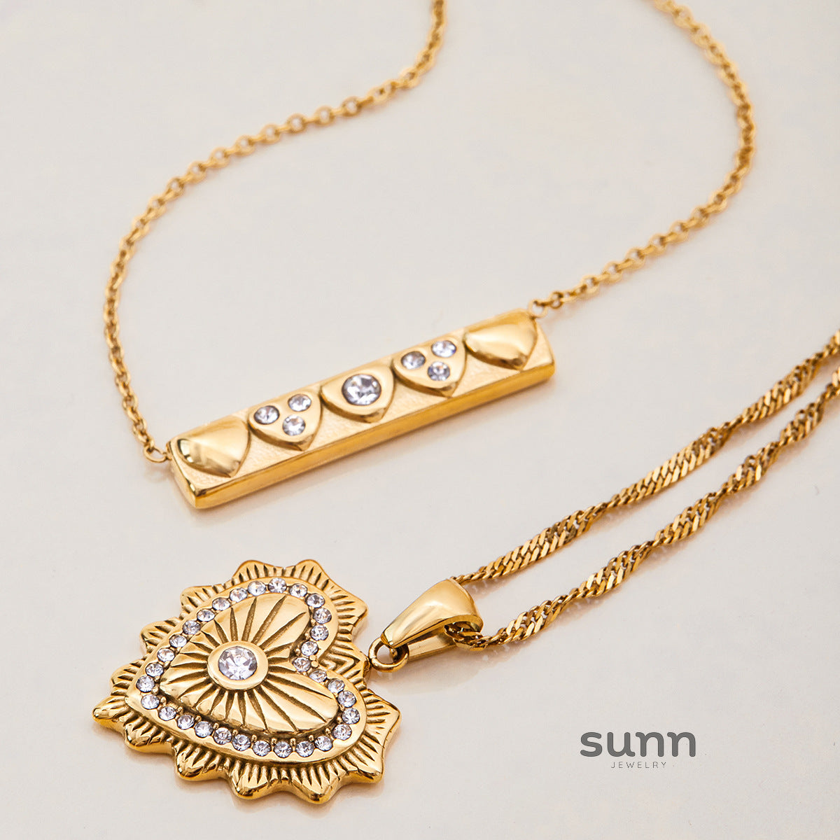 Kamarie Titanium Steel Heart Necklace [W1YUKW6J]