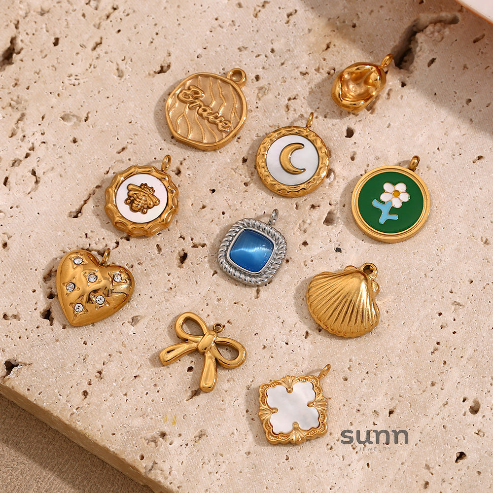Kambri Luxe Charm Pendants [ODVKA3KZ]