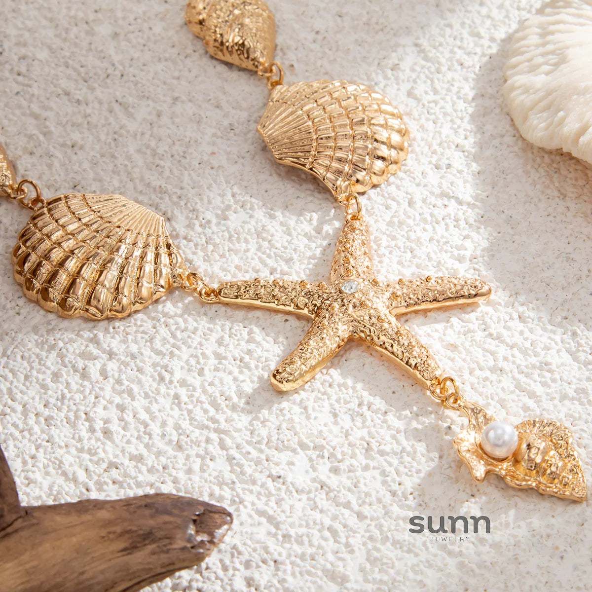 Kambri Ocean Starfish Necklace