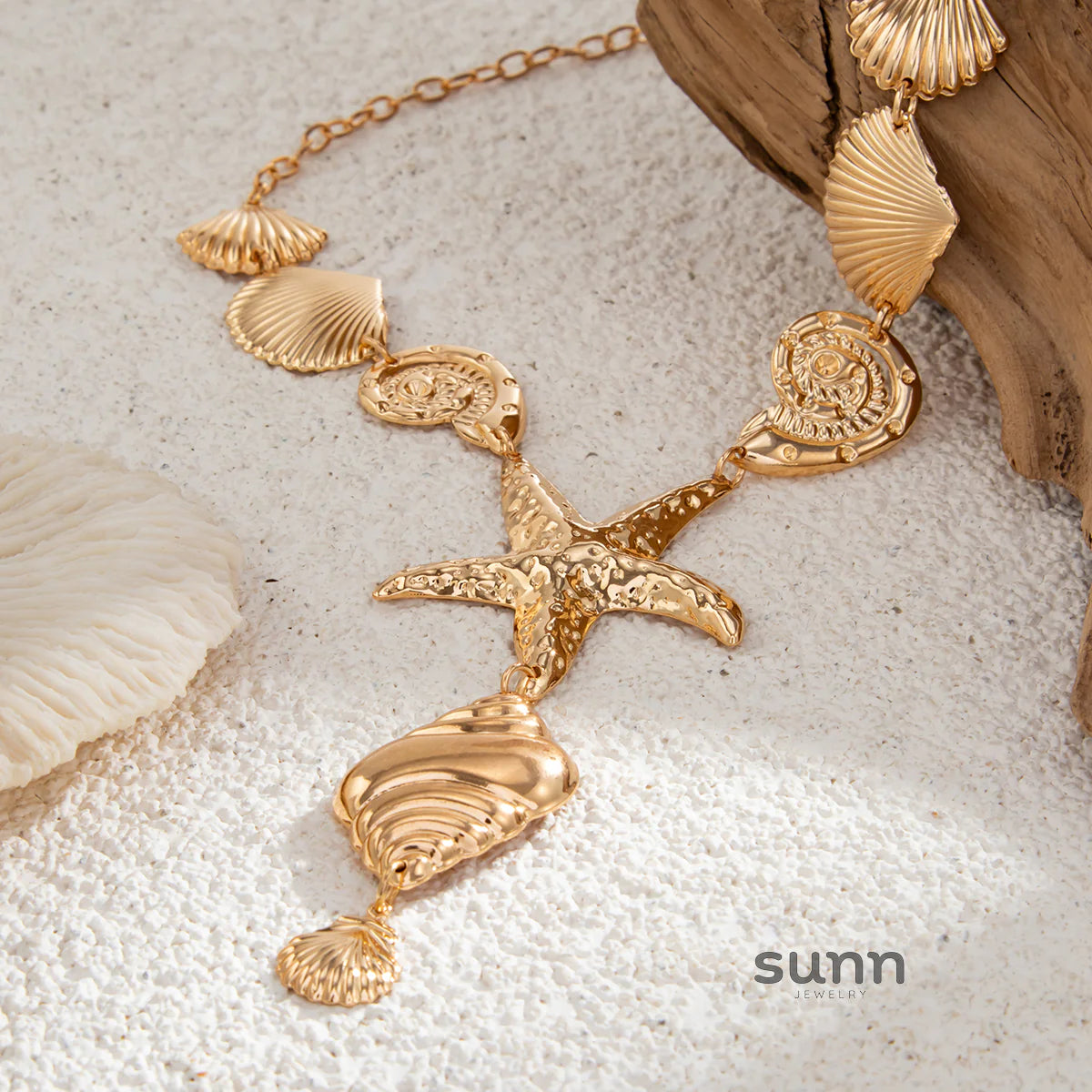 Kambri Ocean Starfish Necklace
