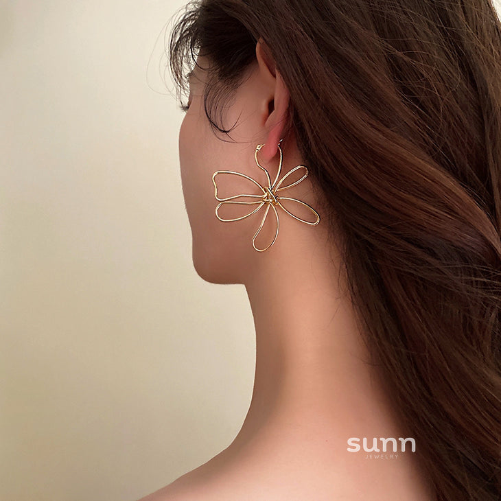 Kamea Petal Drop Earrings [NH72HLS0]