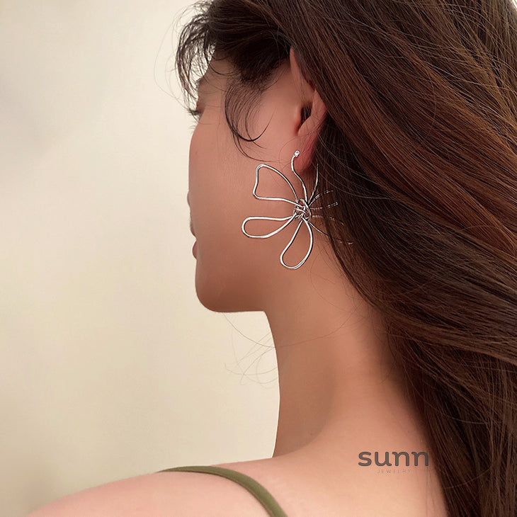 Kamea Petal Drop Earrings [G5E5HLW6]
