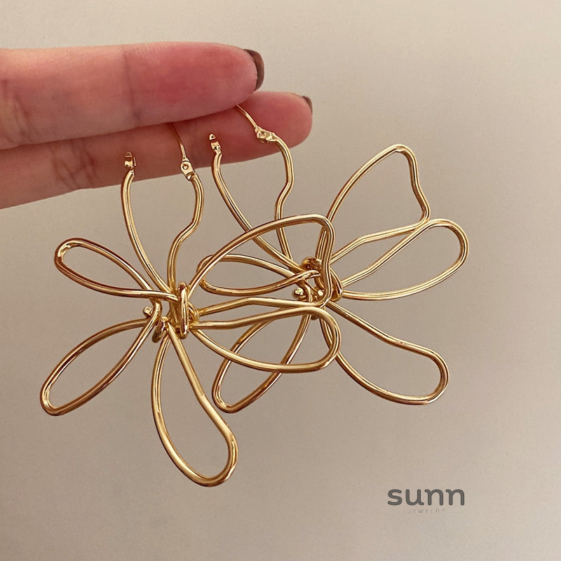 Kamea Petal Drop Earrings [9RKYBRN6]