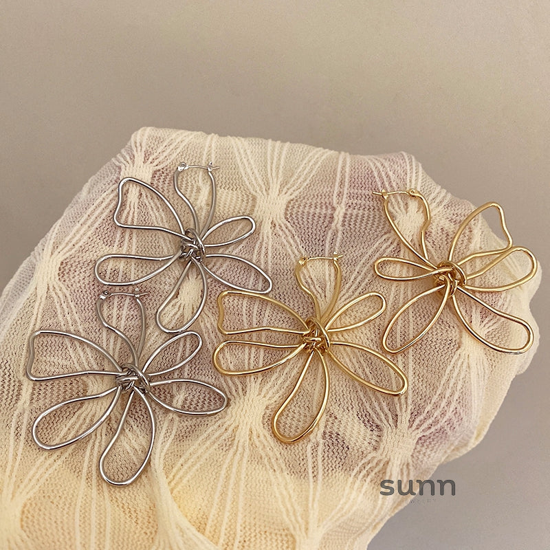 Kamea Petal Drop Earrings [UGW48LJV]