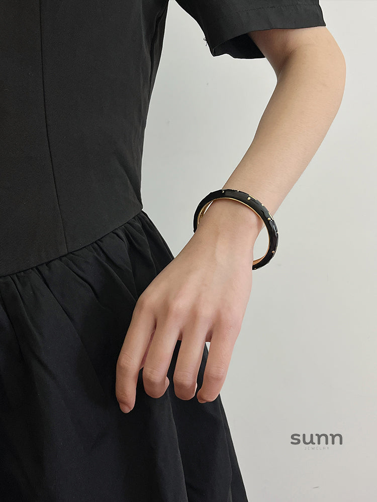 Kameron Contrast Enamel Cuff [5N15AL5A]