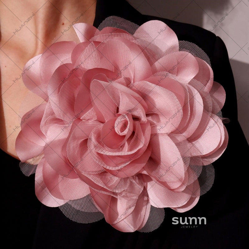 Kameron Oversized Flower Brooch [9NYYOG9E]