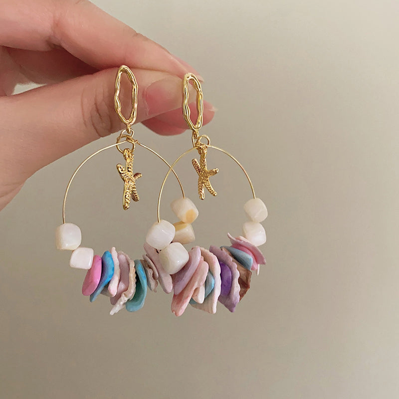 Kamila Iridescent Shell Dangles [PM76ER8J]