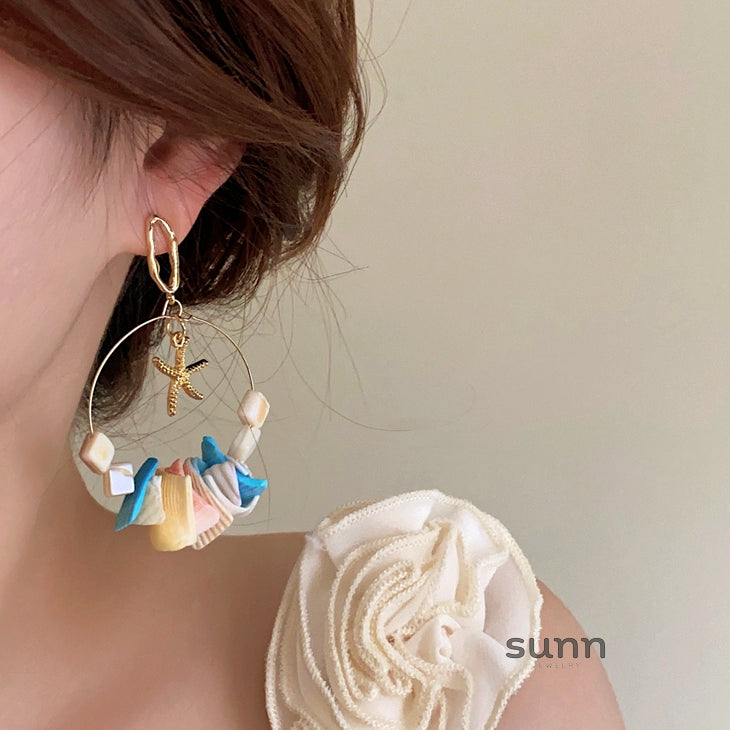 Kamila Iridescent Shell Dangles [XALSO47I]