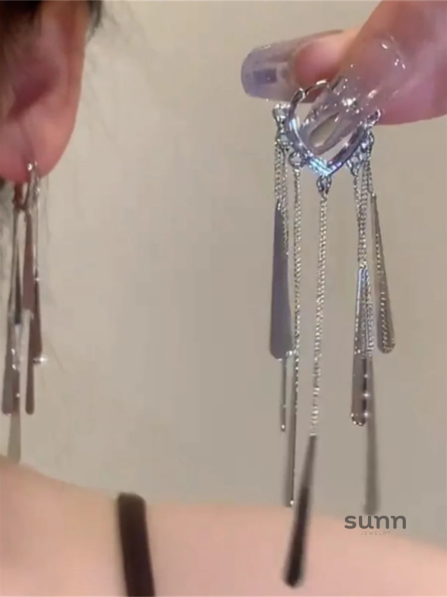 Kamille Heart Tassel Earrings