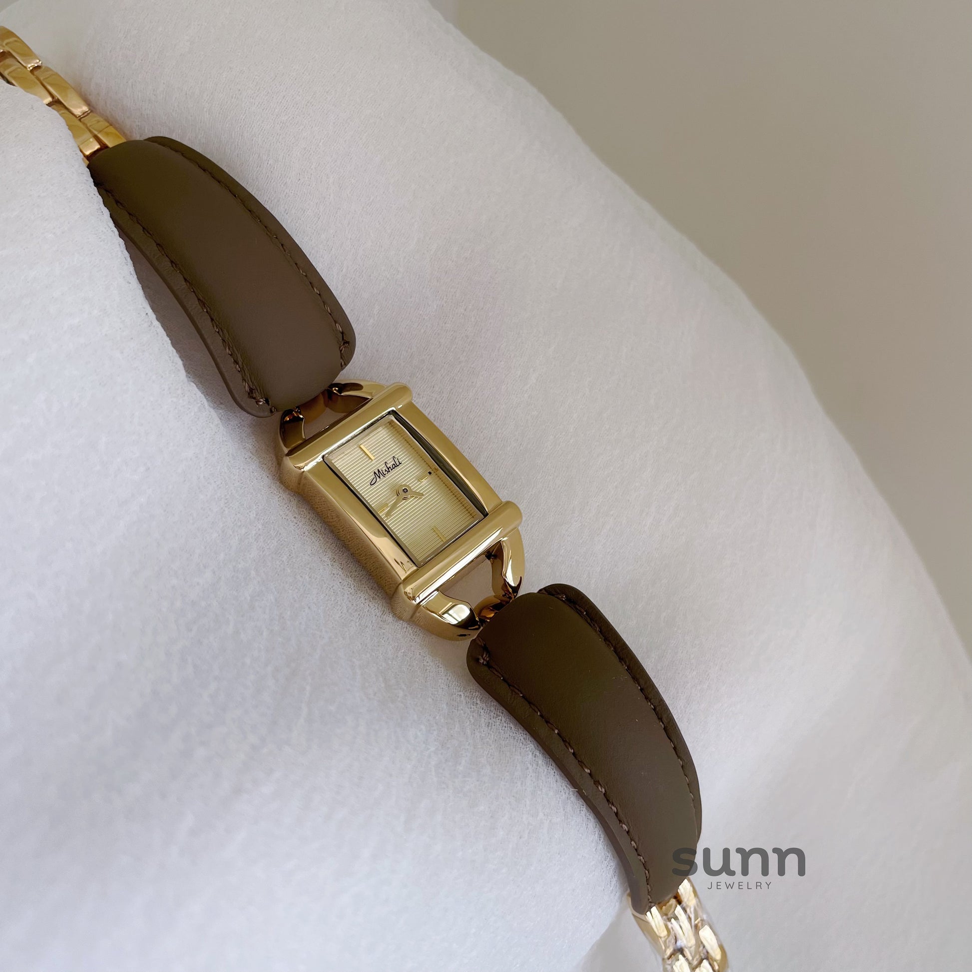 Kamille Rectangular Bracelet Watch [FZWWFRJI]