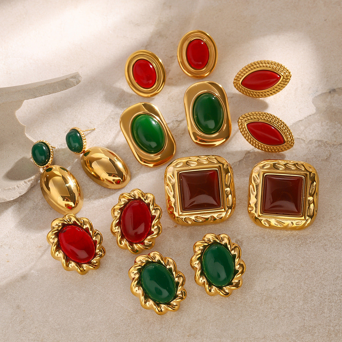 Kamira Medieval Agate Earrings [T3SB328R]