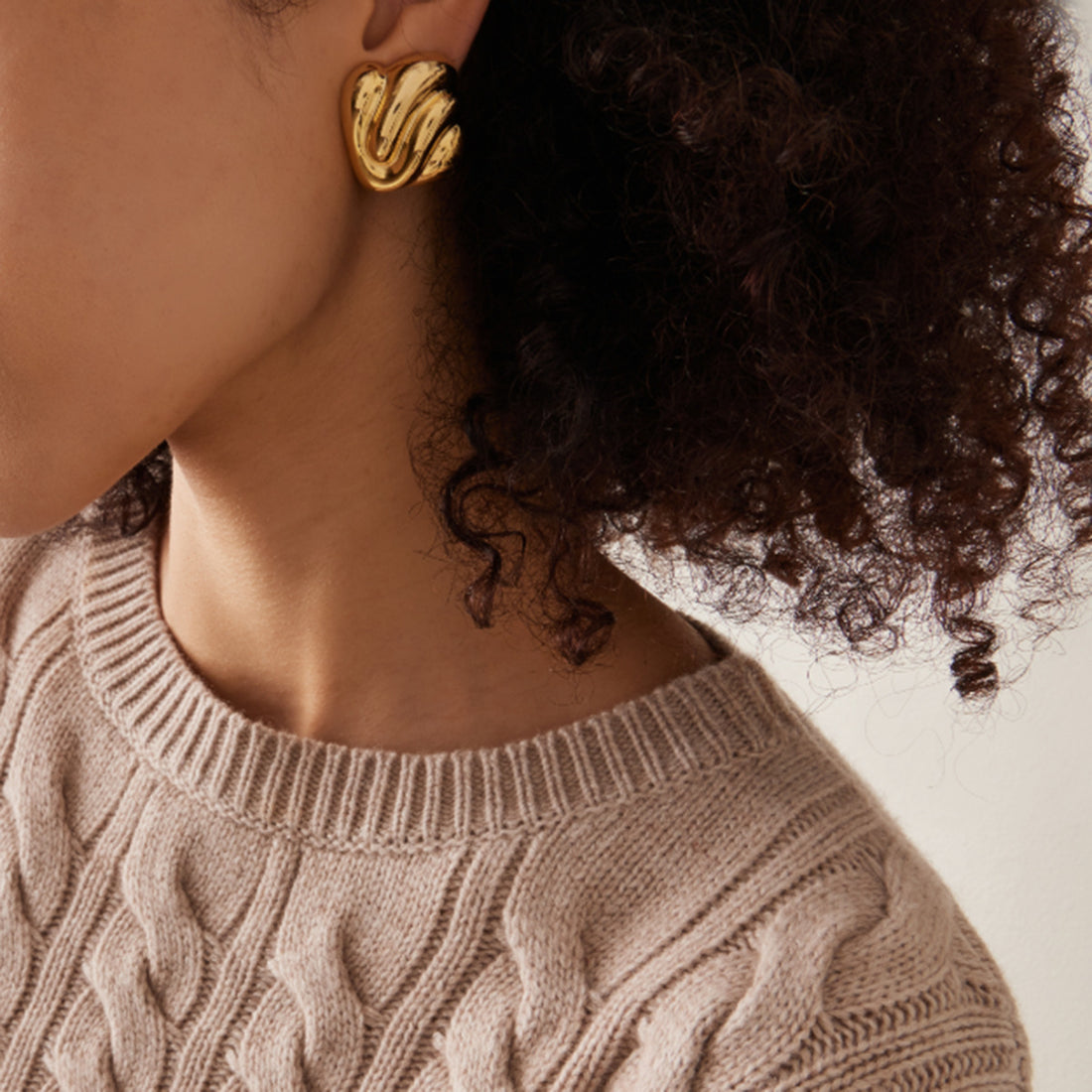 Kamiyah Sculptural Asymmetric Studs [J4GF538M]