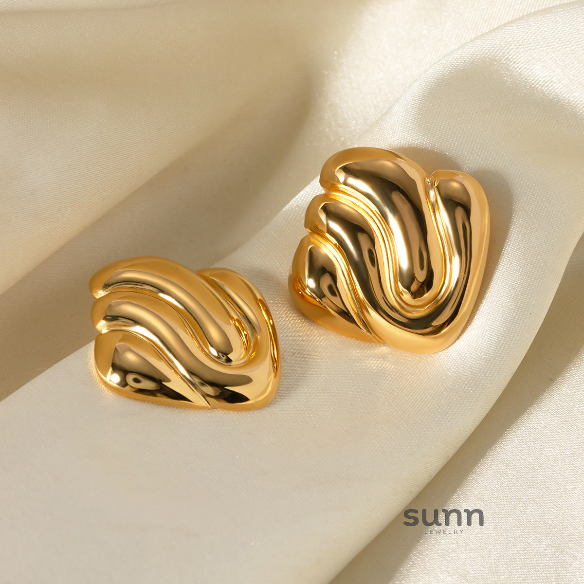 Kamiyah Sculptural Asymmetric Studs [CZONBSQ2]
