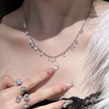 Kamoni Celestial Teardrop Zircon Necklace [93NVIOVW]
