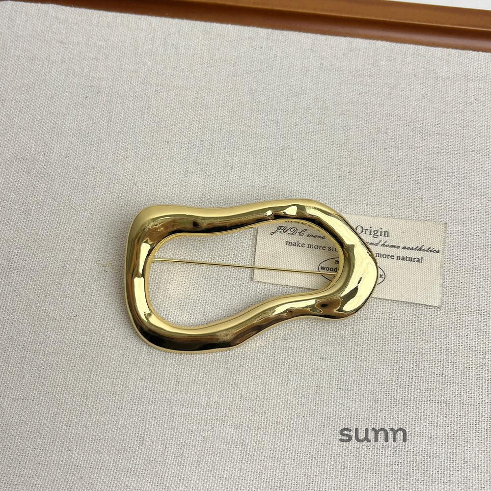 Kamri Asymmetrical Geometric Brooch [UKRFQJUN]