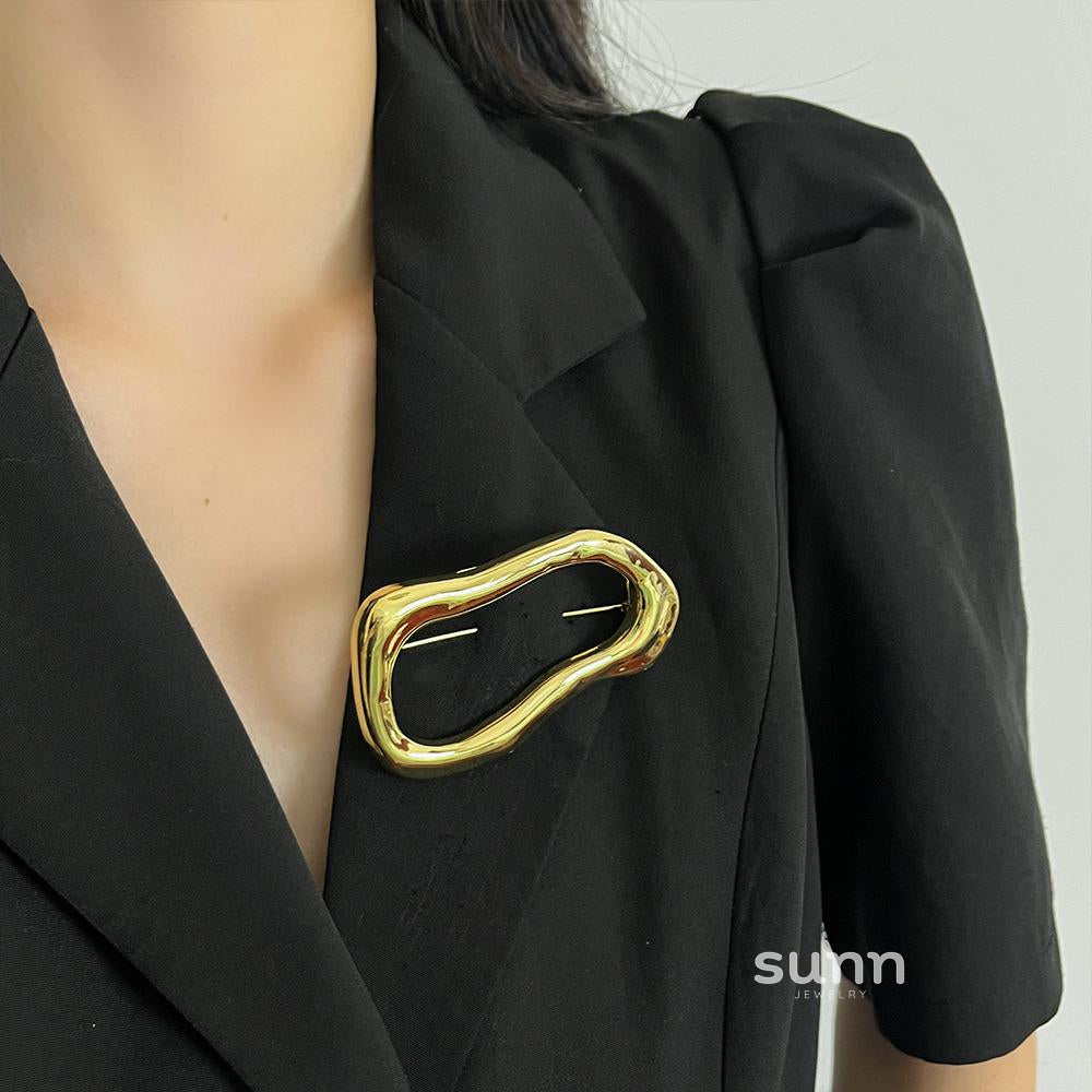 Kamri Asymmetrical Geometric Brooch [G8X0VDTI]