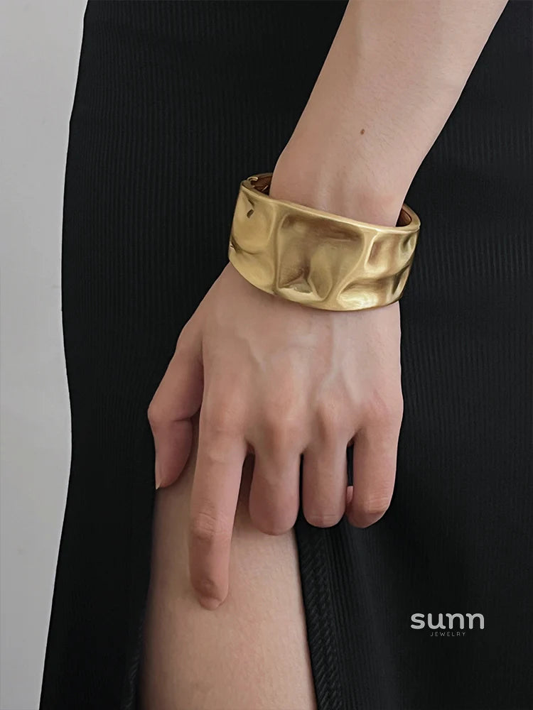 Kamryn Wide Metal Arm Cuff