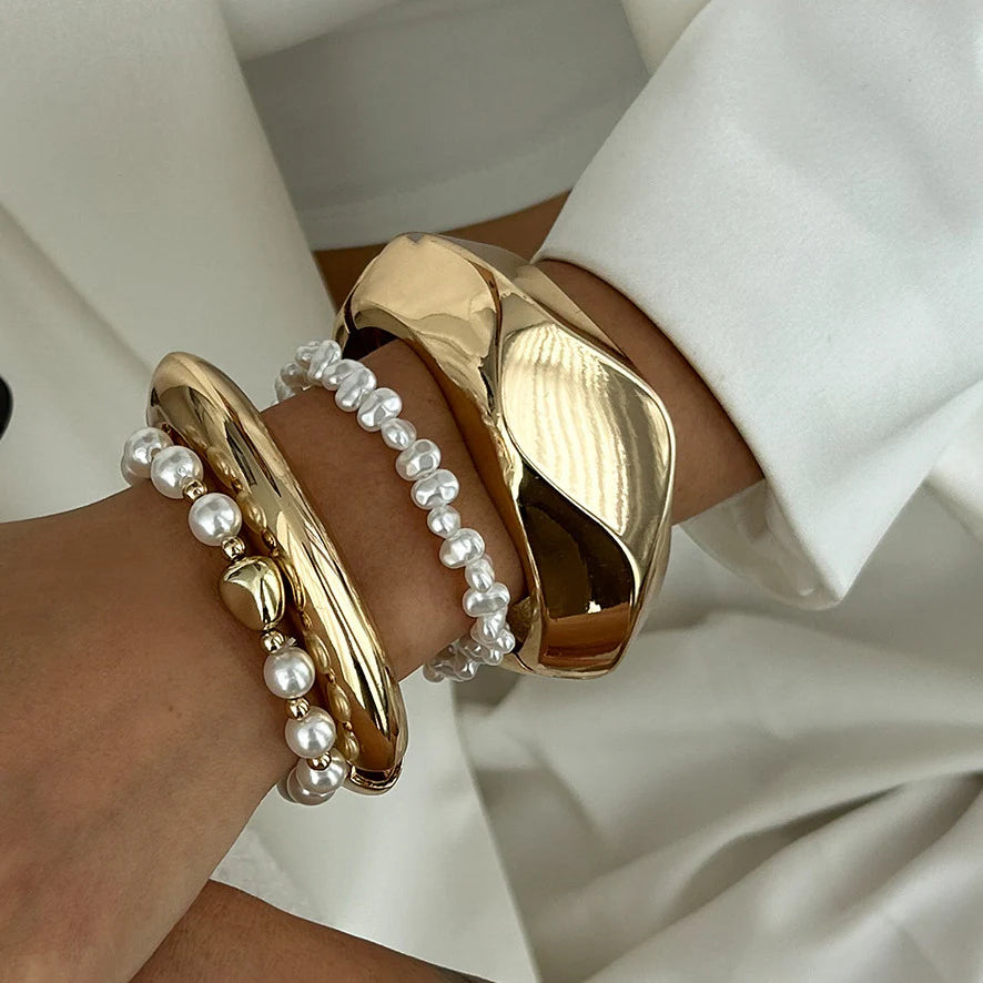 Kamya Metal Cuff Bracelet