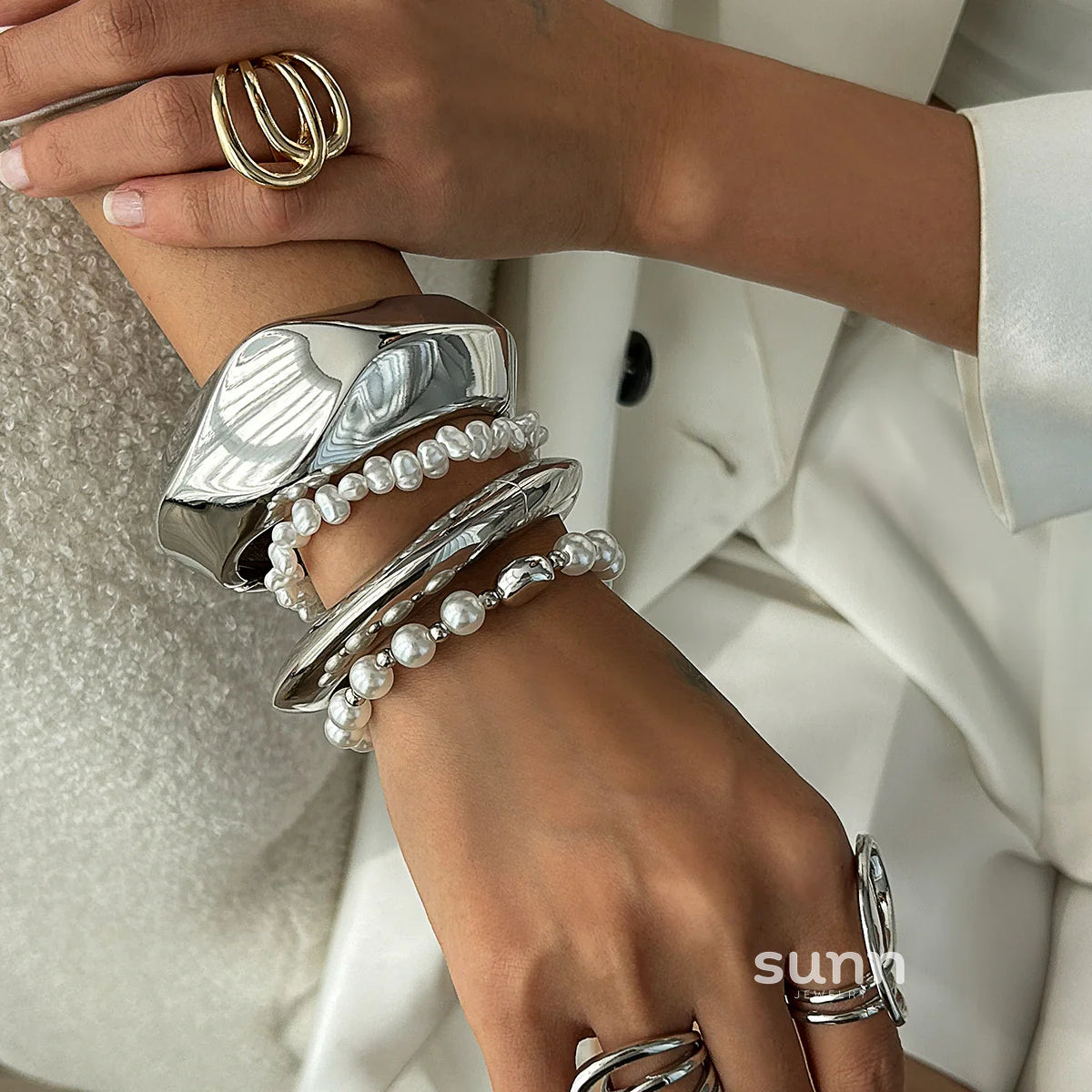 Kamya Metal Cuff Bracelet