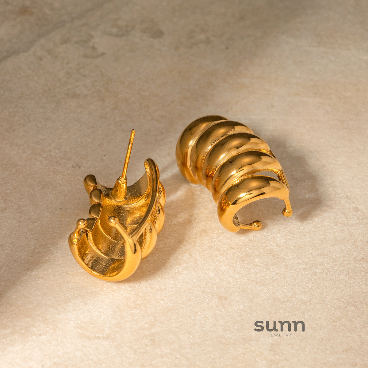 Kamya Striped Cut-Out Hoops [2U2W2YU2]