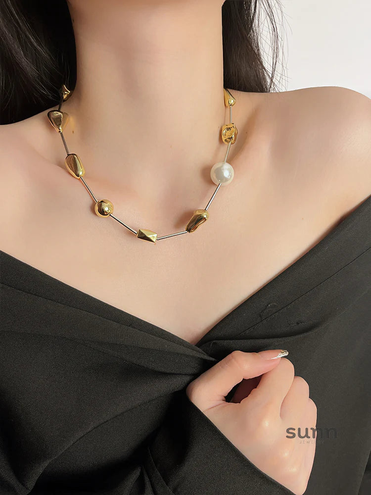 Kamyla Irregular Pearl Necklace