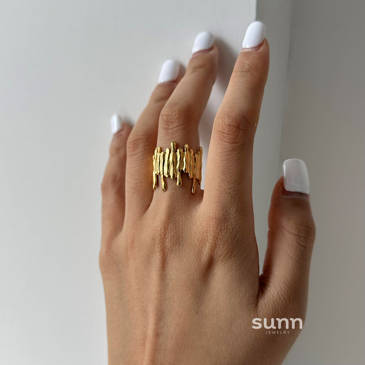 Kamyla Sculpted Open Ring [KPE5LTN9]