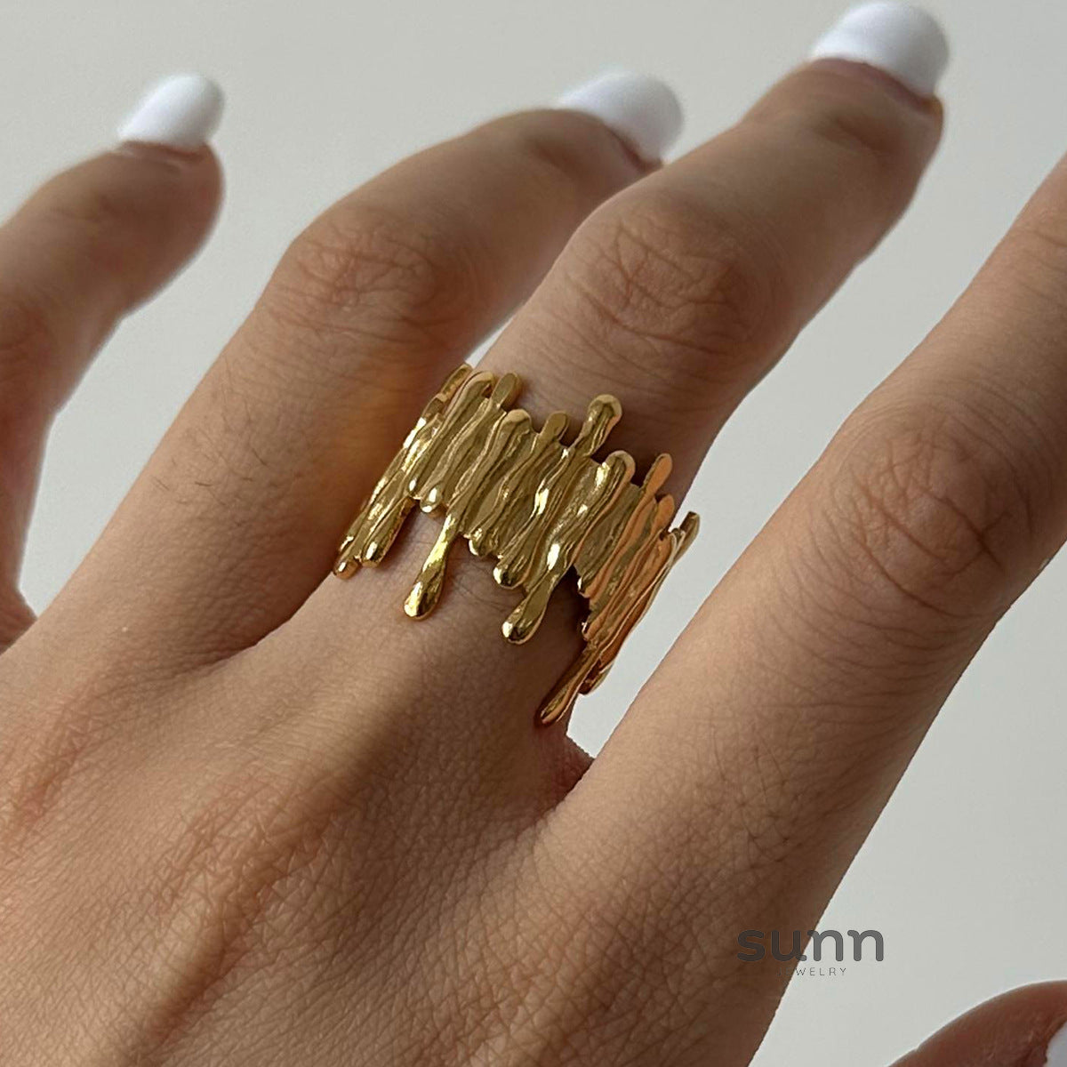 Kamyla Sculpted Open Ring [ESXVUZTI]