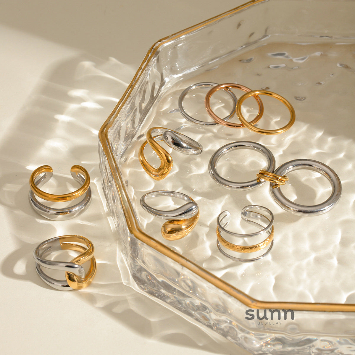 Kaniyah Two-Tone Titanium Ring [822I032S]