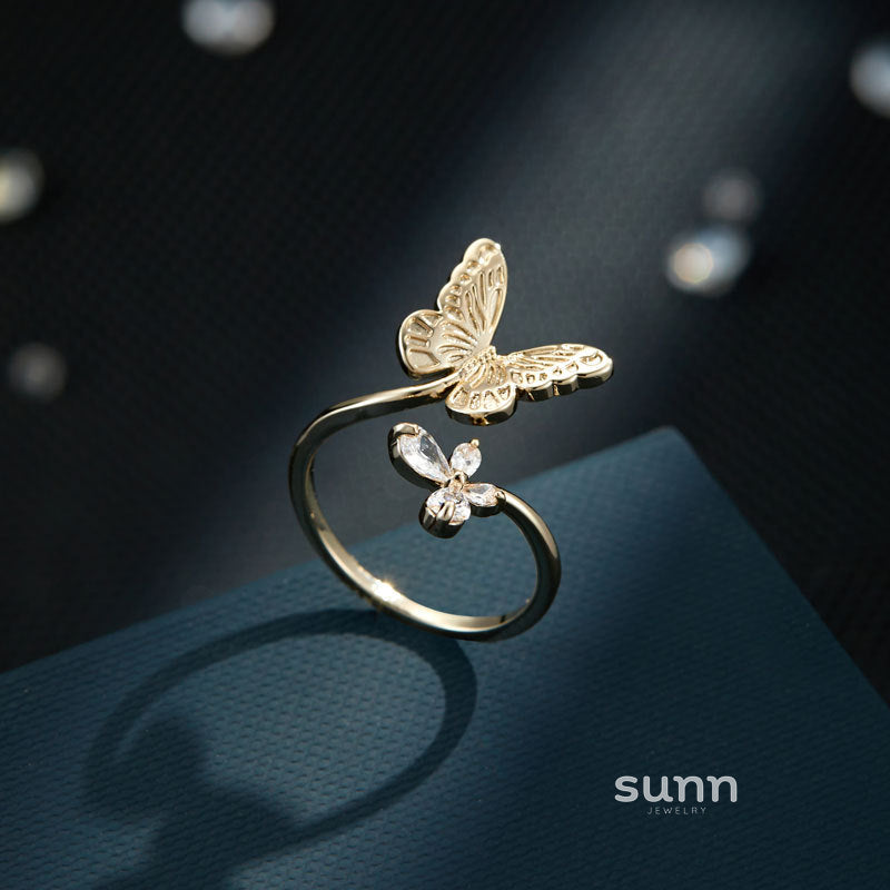 Karah Butterfly Open Ring [SBZGT9GN]