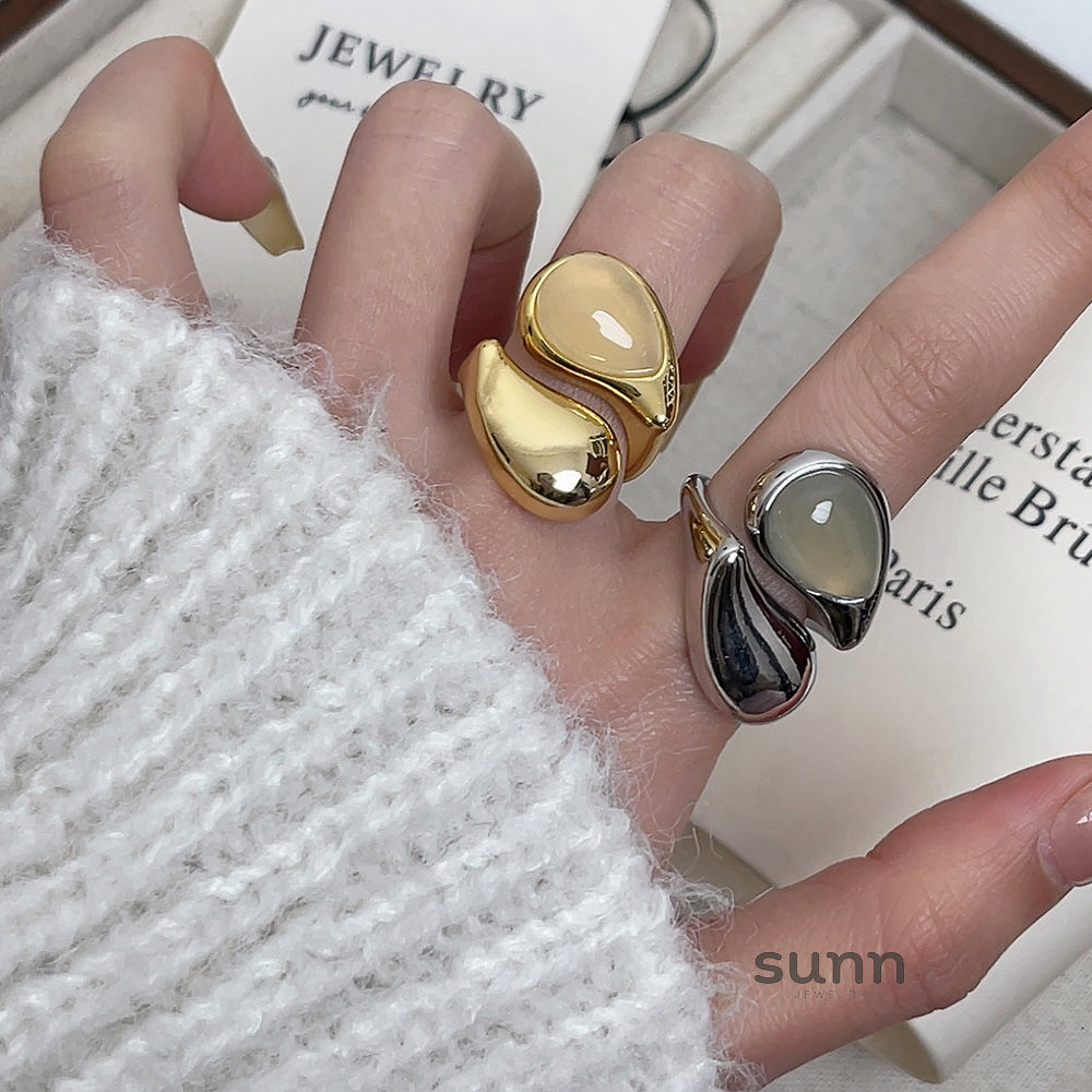 Karalynn Waterdrop Statement Ring [AHH8T0RX]