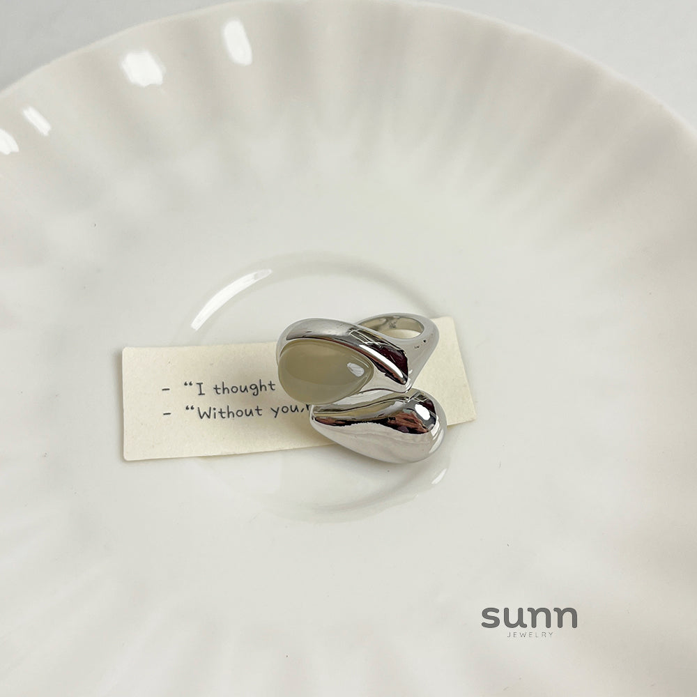 Karalynn Waterdrop Statement Ring [LKPNRKR0]