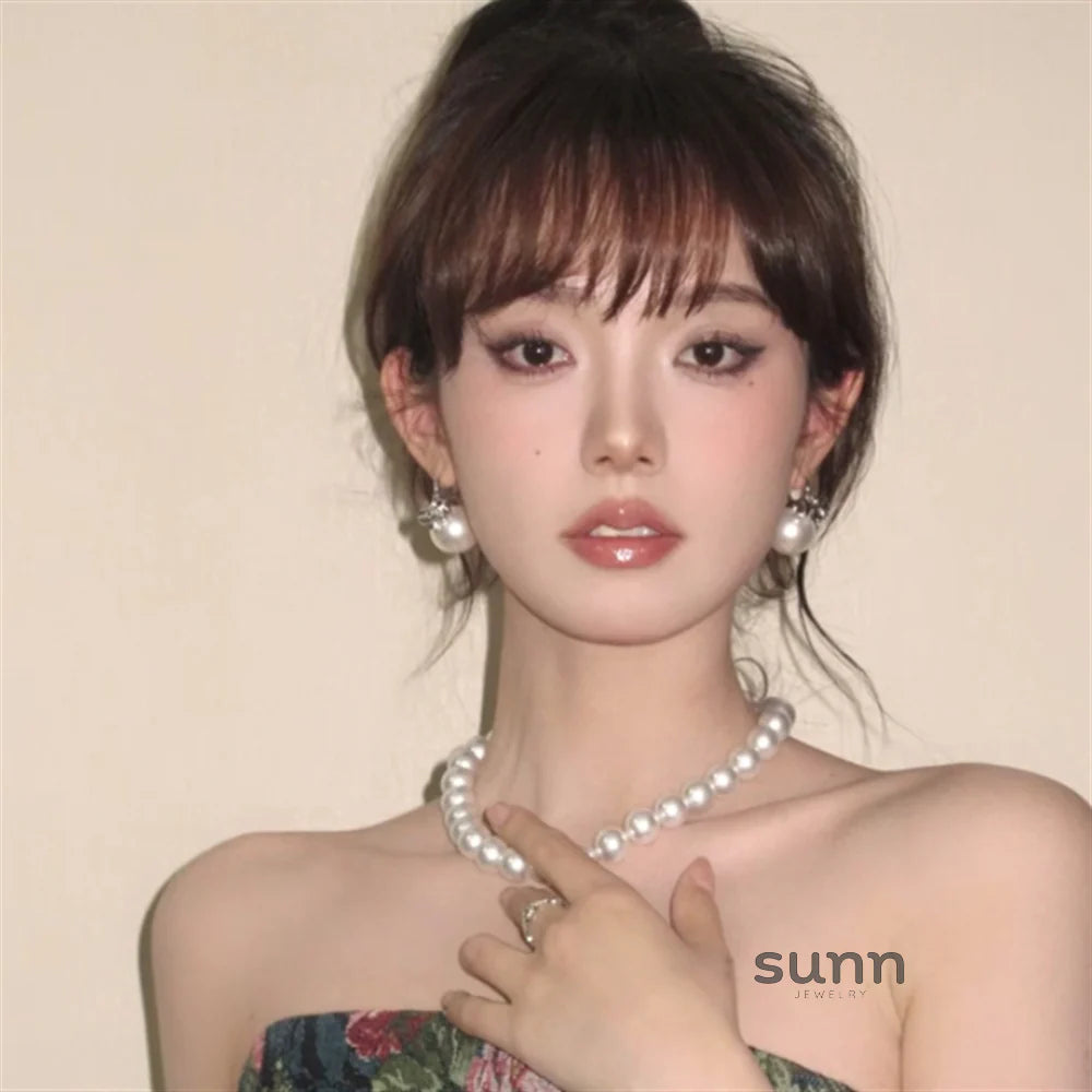 Kari Classic Pearl Choker