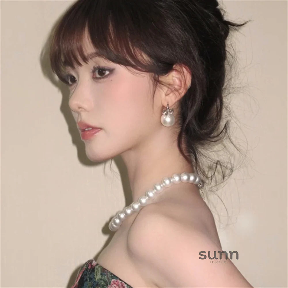Kari Classic Pearl Choker