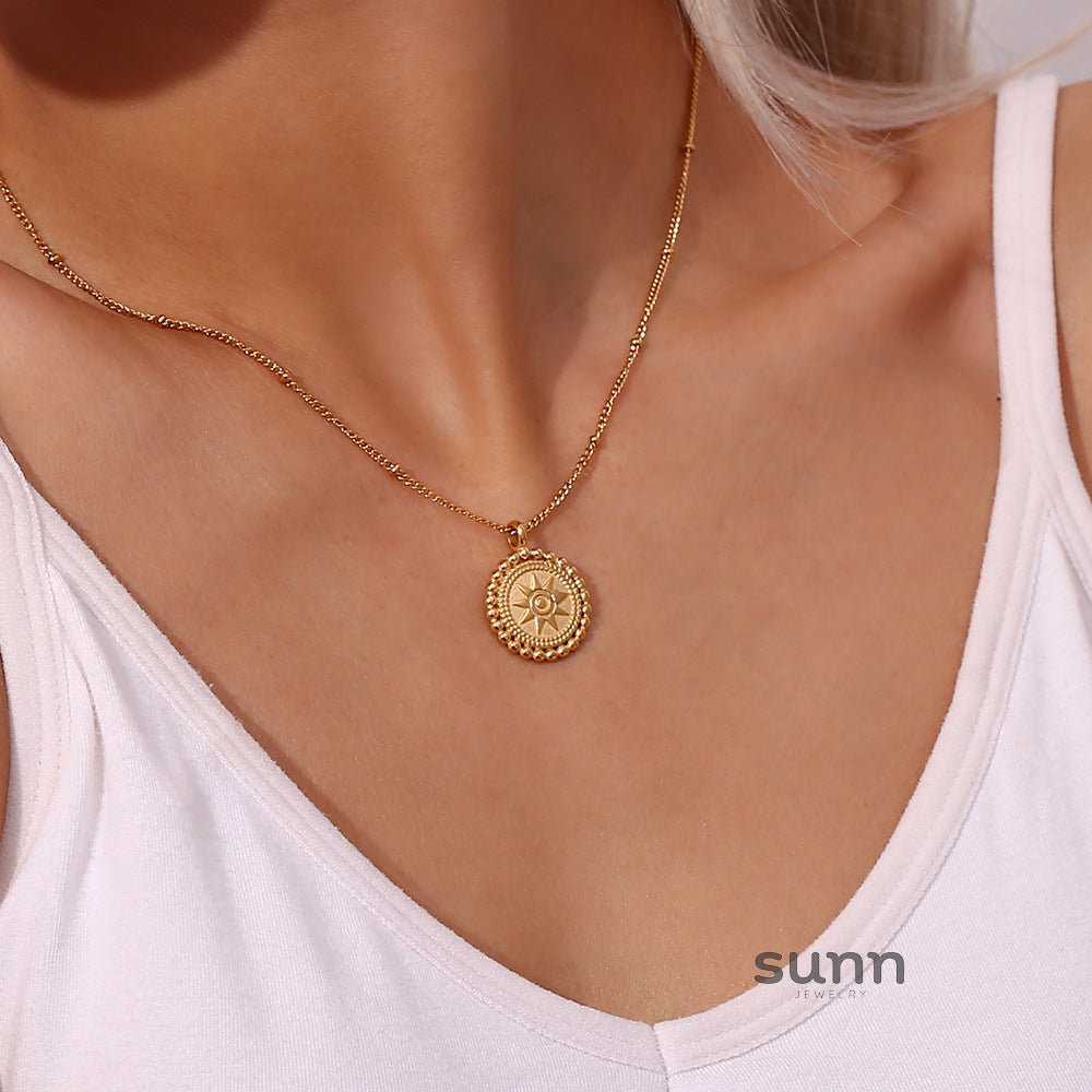 Karissa Star Disc Necklace [T9M4SD31]