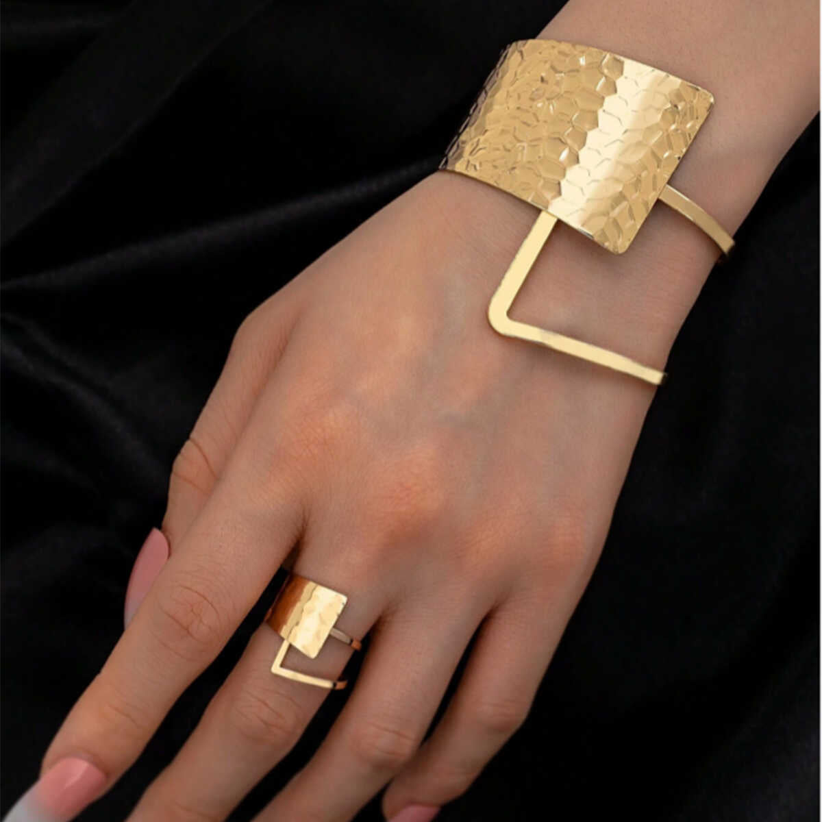 Karmen Wavy Statement Jewelry