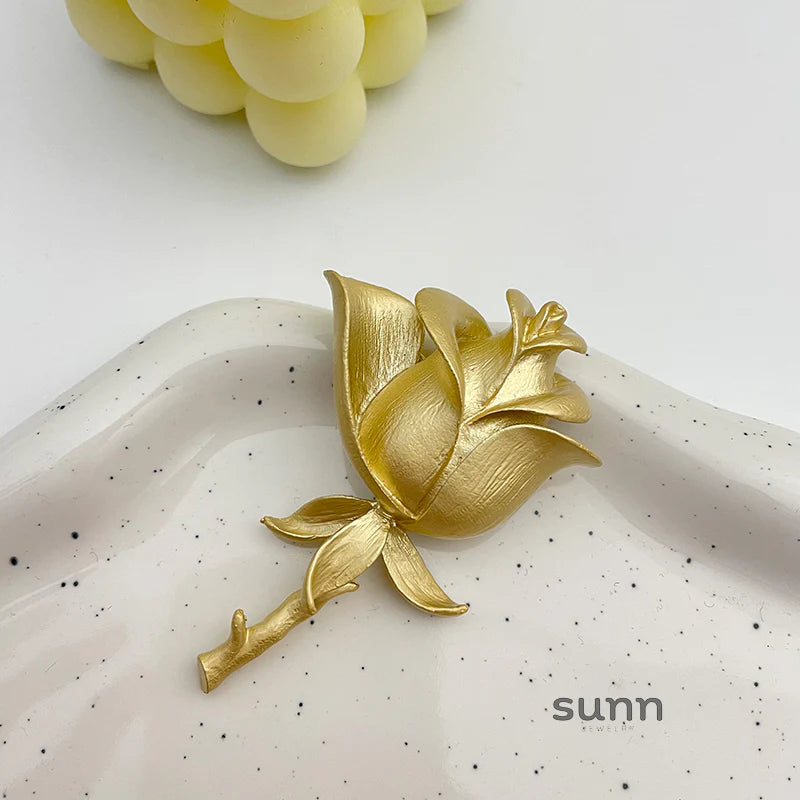 Karol Vintage Rose Brooch