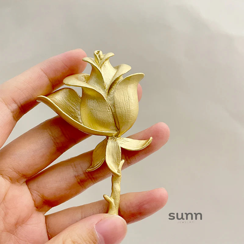 Karol Vintage Rose Brooch