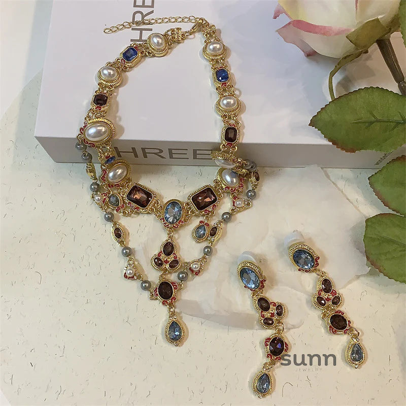 Karolina Baroque Pearl Necklace