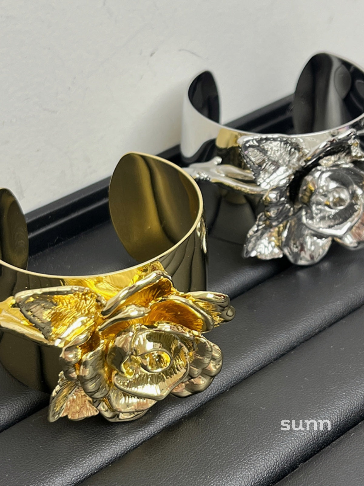 Karoline Medieval Rose Cuff [RVD5VPHB]