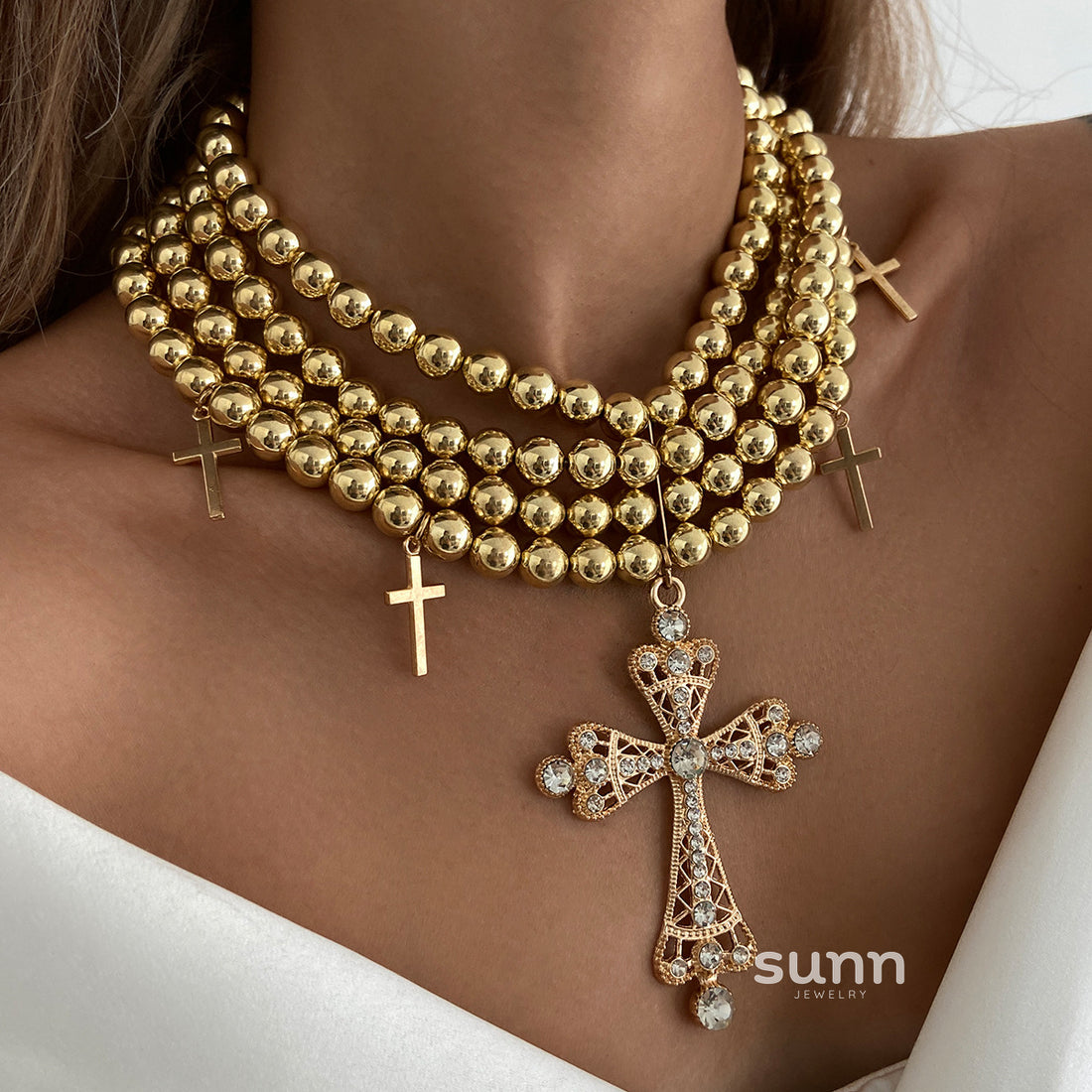 Karolyn Layered Beaded Cross Necklace [IZNOMLAZ]