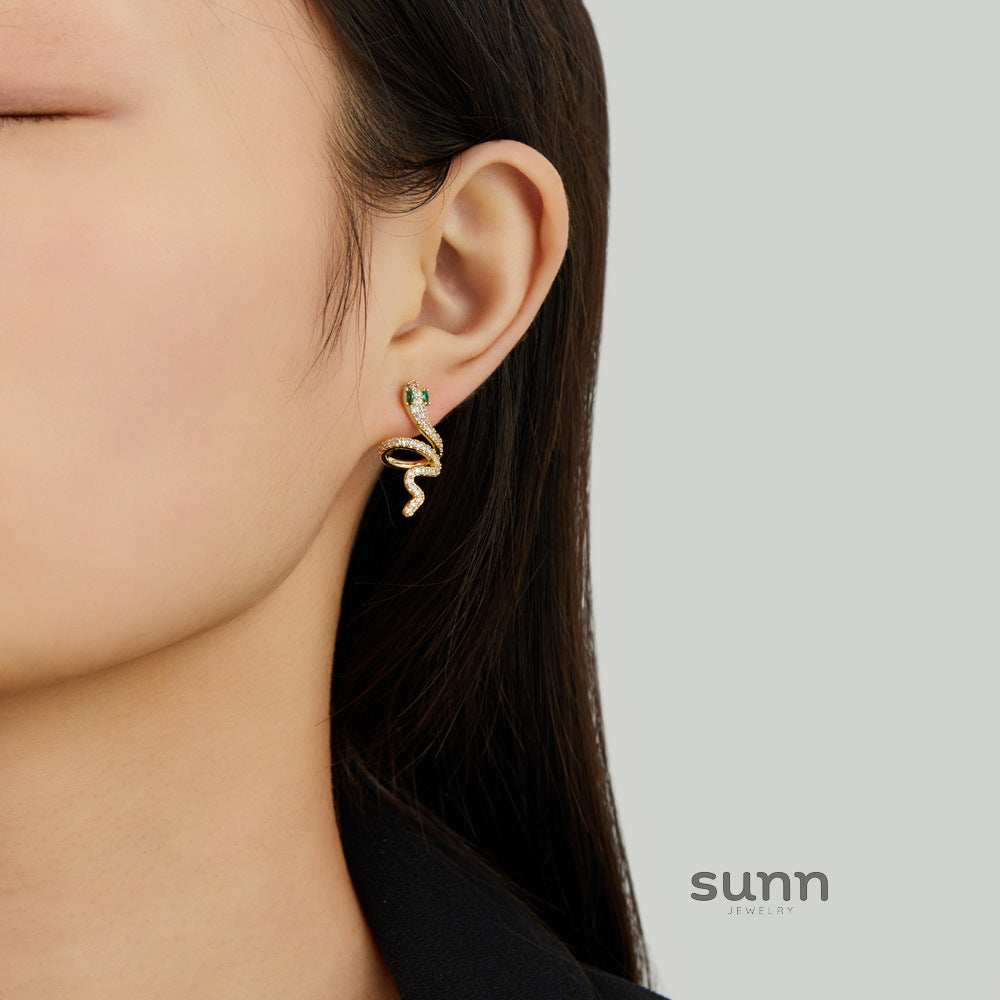 Karra Zircon Serpent Studs [4MJAPQ1N]