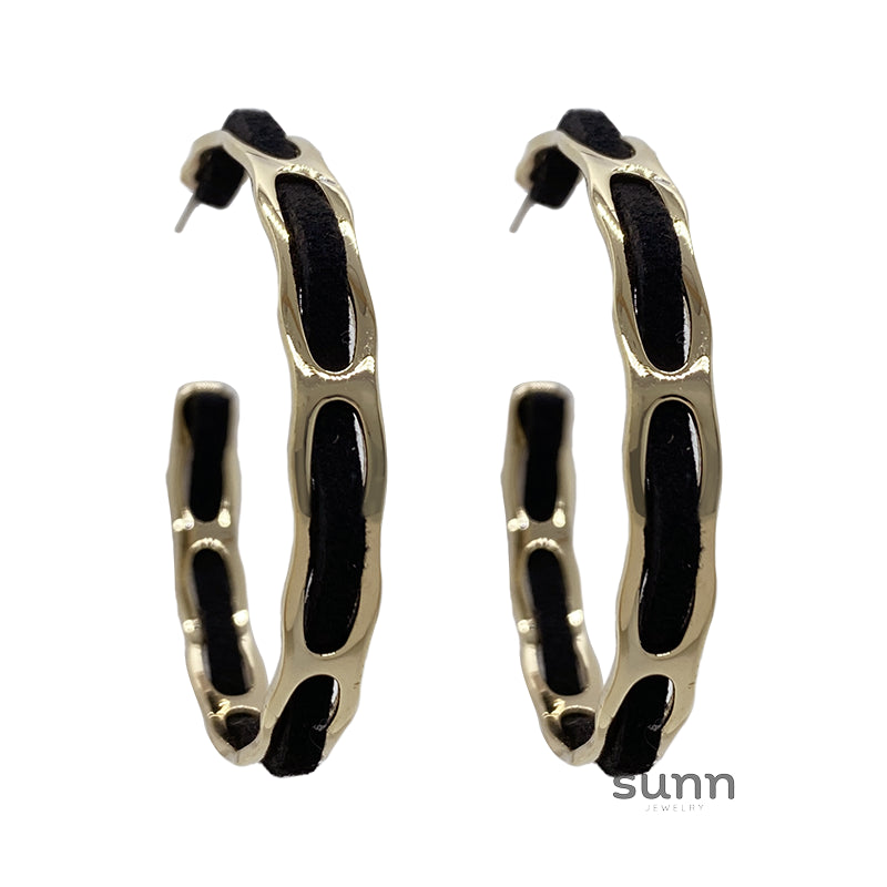 Karrington Retro Metal Wrap Earrings [FHHF42V4]