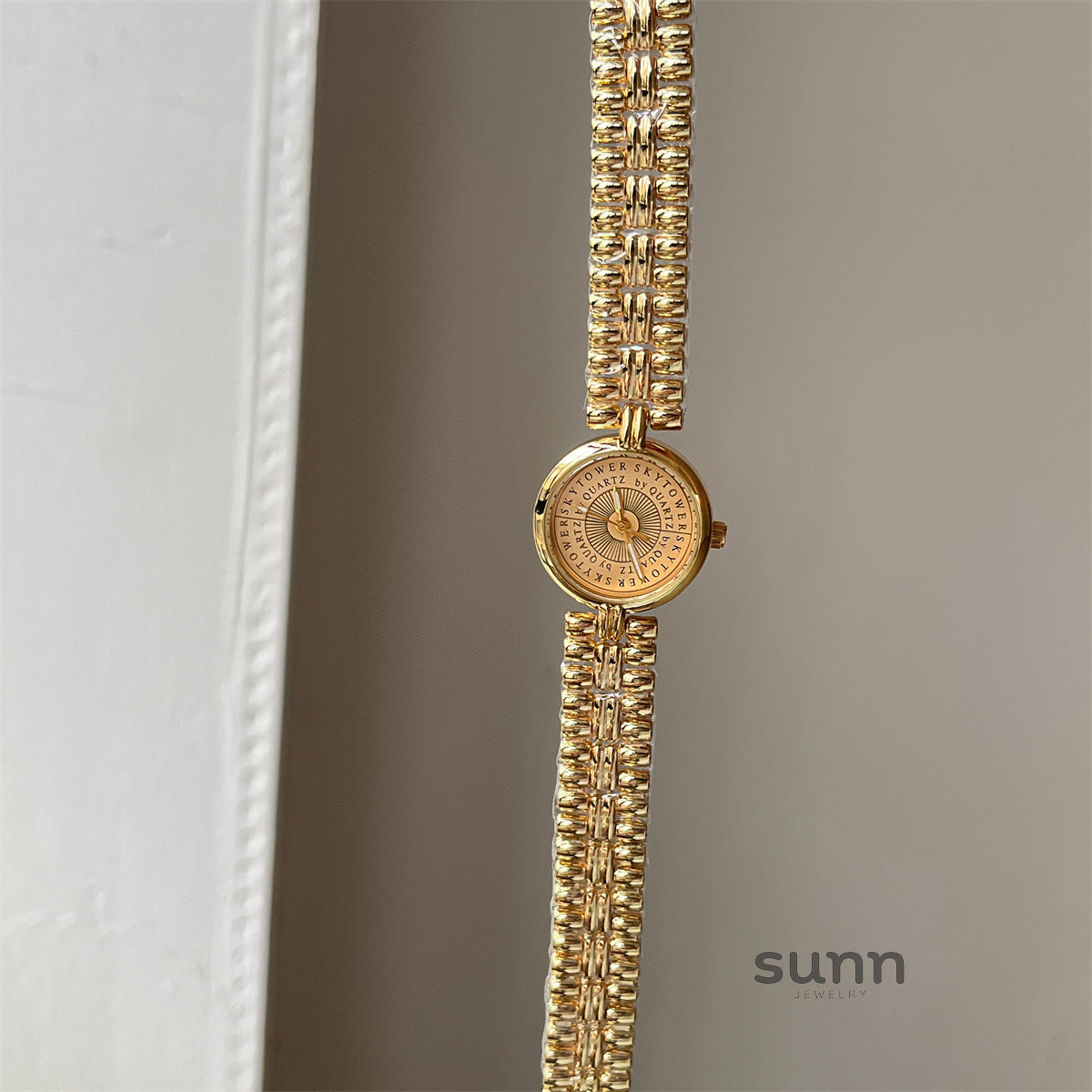Karsen Vintage Chain Watch [D3QQLAZ7]
