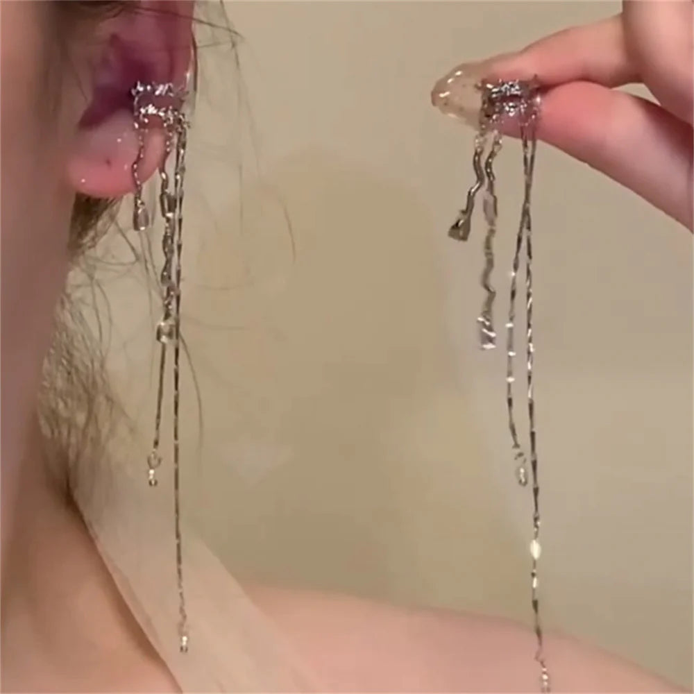 Karyme Zirconia Chain Ear Cuff