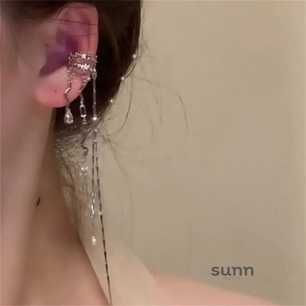Karyme Zirconia Chain Ear Cuff